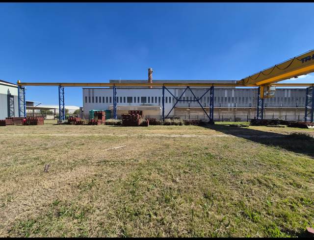 3,000M² INDUSTRIAL YARD TO LET IN ROODEKOP